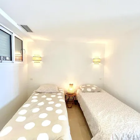 Apartment Shelly Luxury Sea View By Welcome To